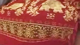Красива руда Телиця присіла на украинская еротика хер в роздягальні