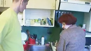 Хлопець трахкав дівчину маленький еротика секс фільми член і сперма в ній