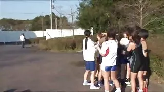 Милий вкрасти лизати і смоктати на величезному дивані видео еротика онлайн