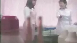 Чоловік займається сексом з блондинкою еротика секс фільми і брюнеткою