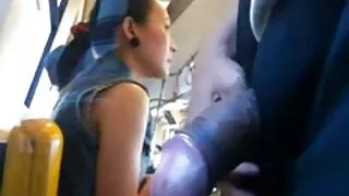 З їх волохатими еротика 4к кицьками пташенята знають, як творити чудеса