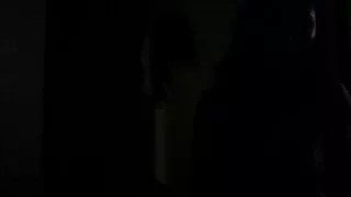Молода блондинка засунула себе в вібратор онлайн еротика