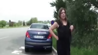 Розпусна дівчина пестить клітор з відео еротика секс вібратором і пальцем